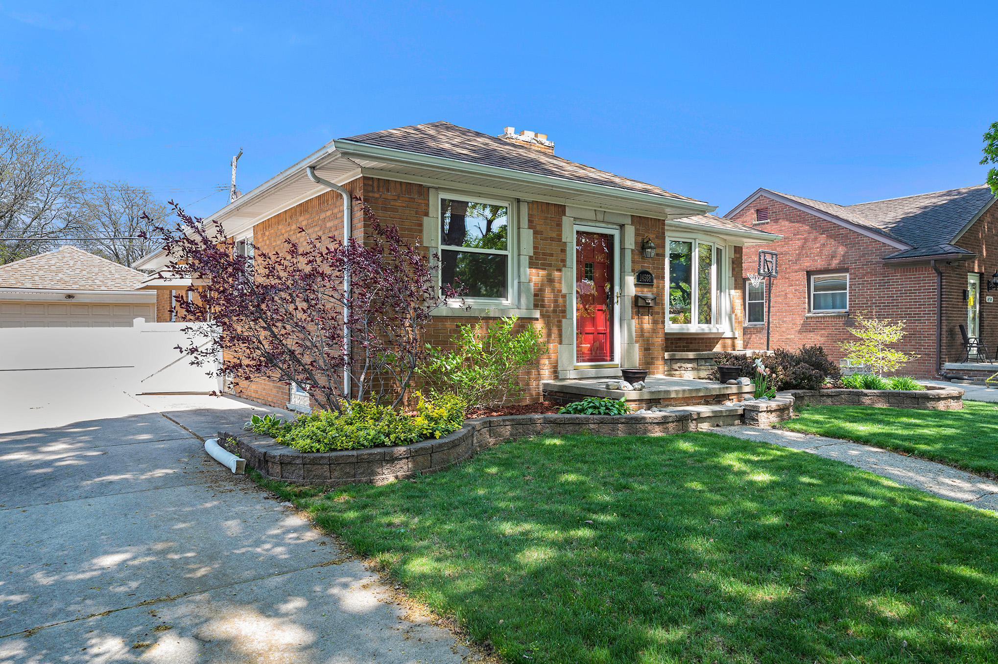 Move-In Ready Ranch in Allen Park
